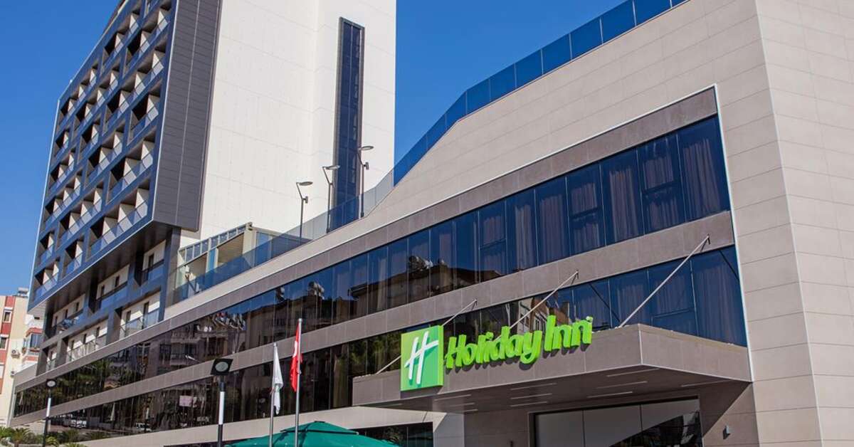 Een foto van het interieur van Holiday Inn Antalya