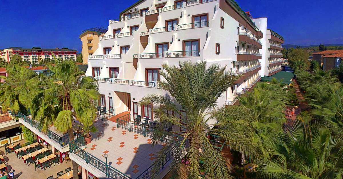Een foto van de buitenkant van Galeri Resort Hotel