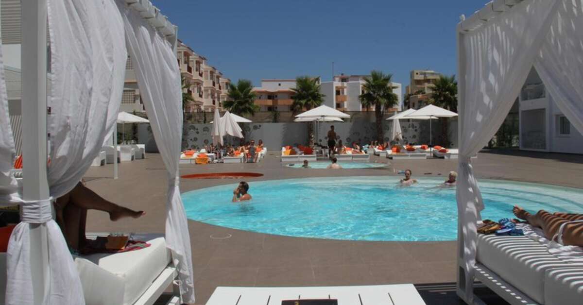 Ein Foto vom Pool im Ibiza Sun Apartments