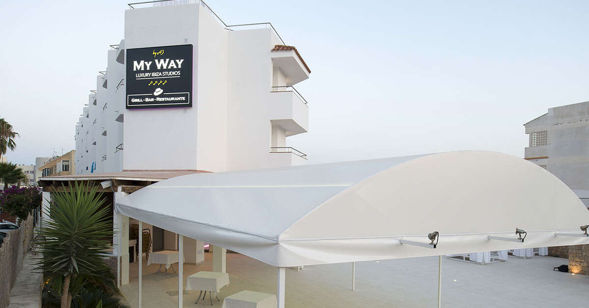 Een foto van My Way Luxury Ibiza Studios