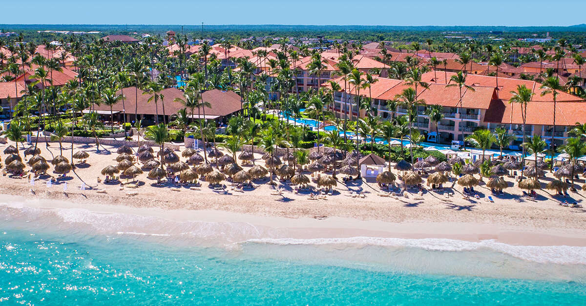 Een foto van het strand bij Hotel Majestic Elegance Punta Cana