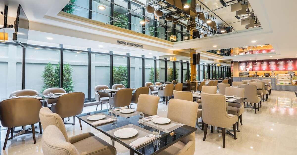 Een foto van SureStay Plus Hotel by Best Western Sukhumvit 2
