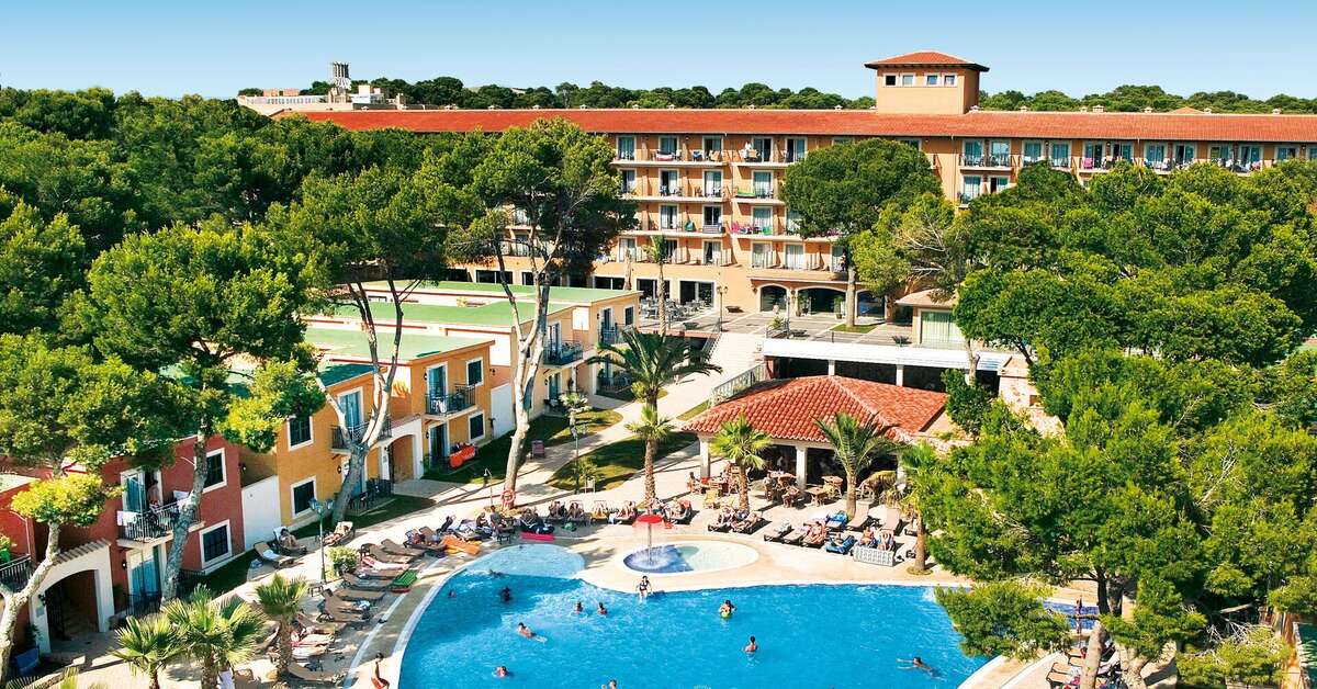 Een foto van het zwembad bij Occidental Playa de Palma