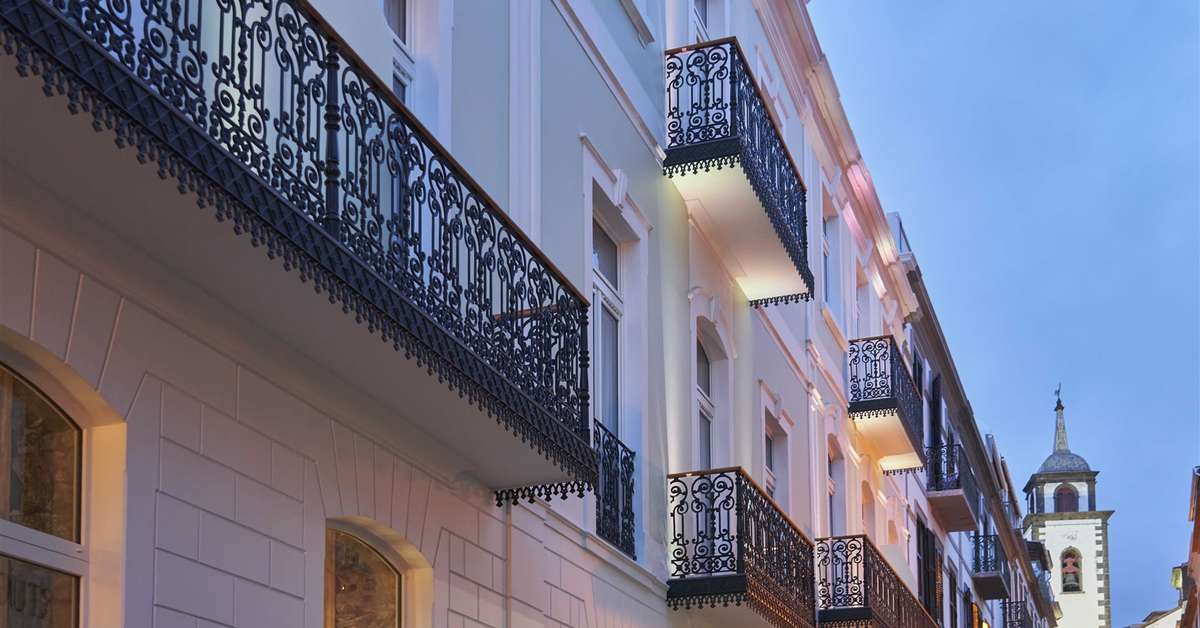 Ein Foto von der Außenansicht des Caju Le Petit Hotel