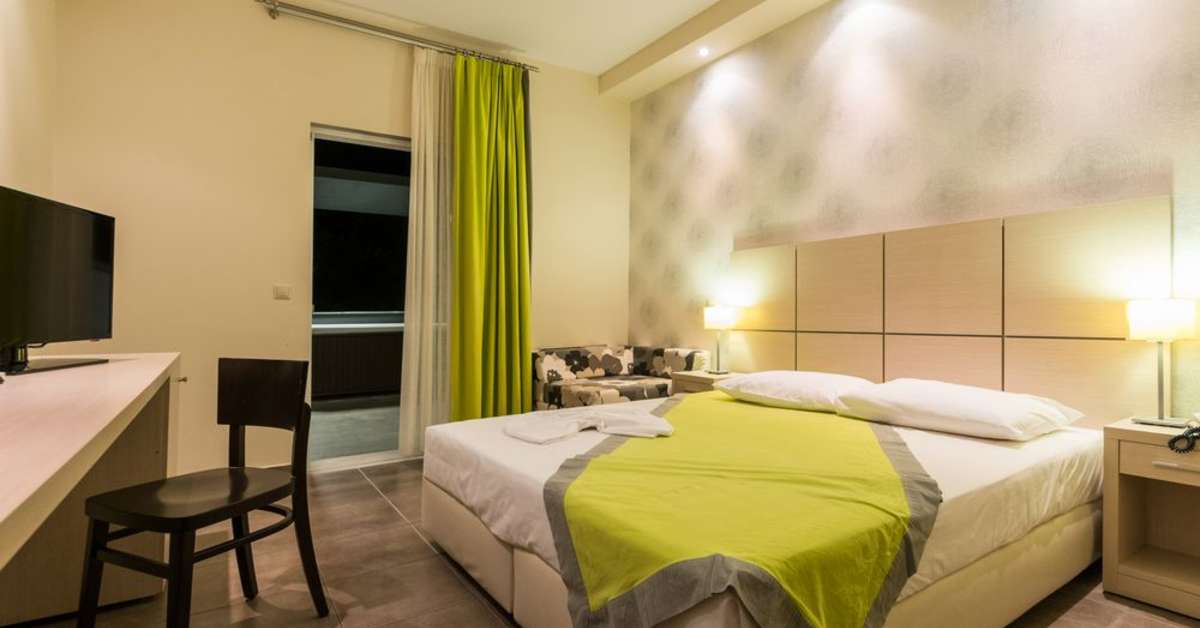 Een foto van The Boutique Louloudis