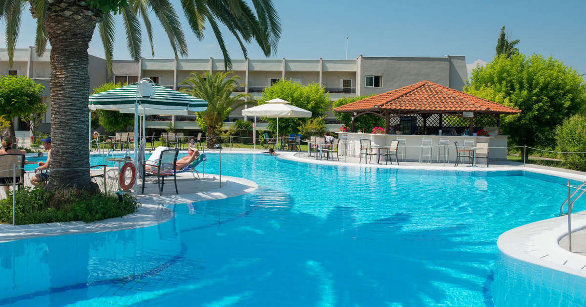Een foto van het zwembad bij Aethria Hotel