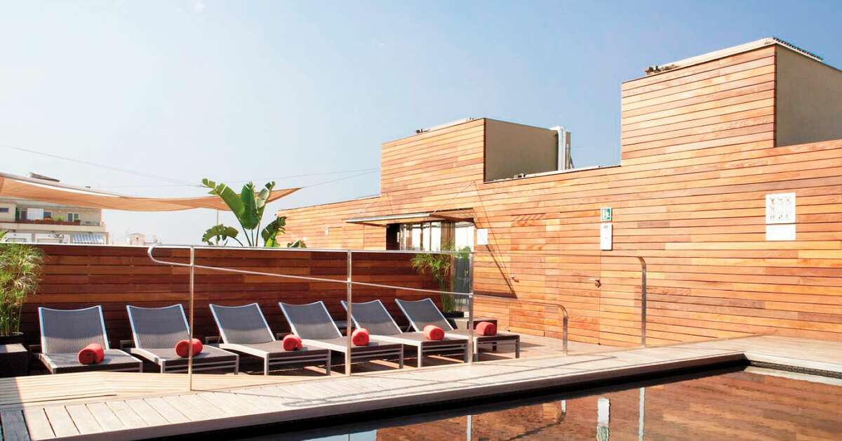 Een foto van het zwembad bij Hotel Soho Barcelona