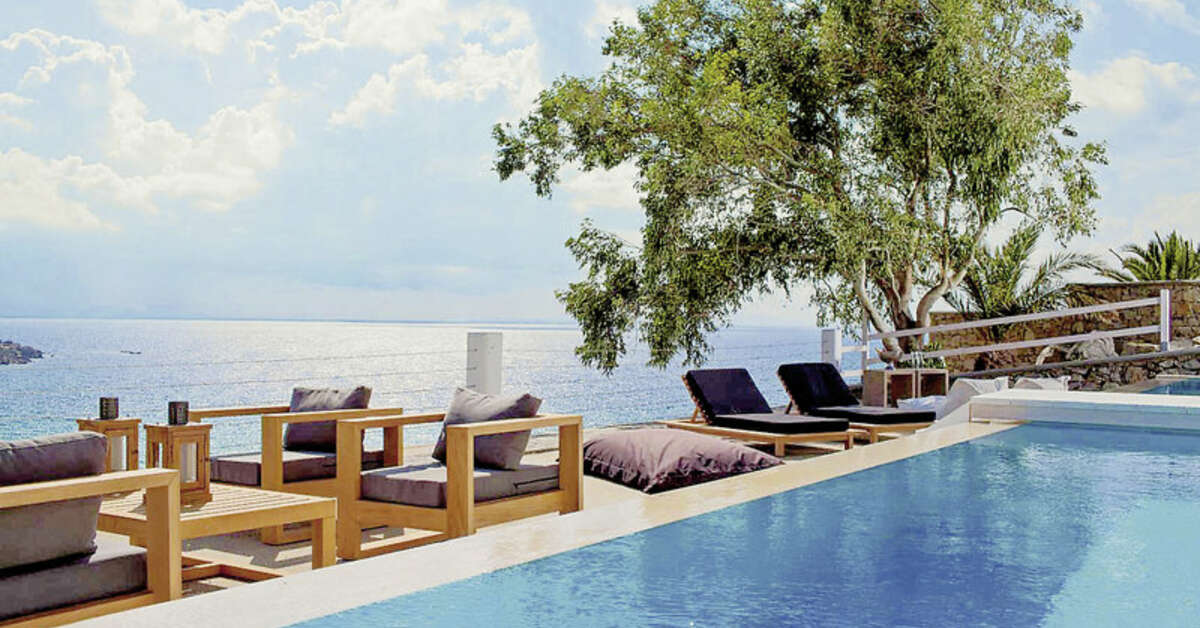 Een foto van het zwembad bij Myconian Ambassador - Relais & Chateaux