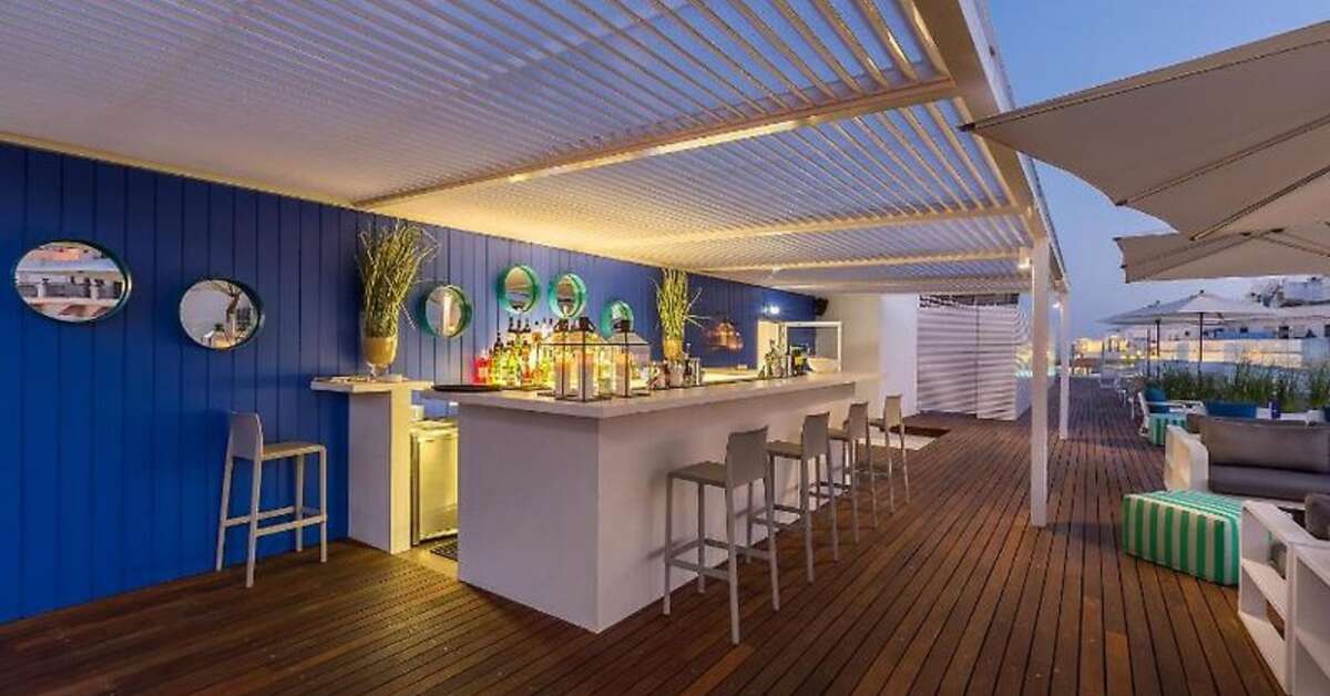 Een foto van het terras bij Hotel Baltum