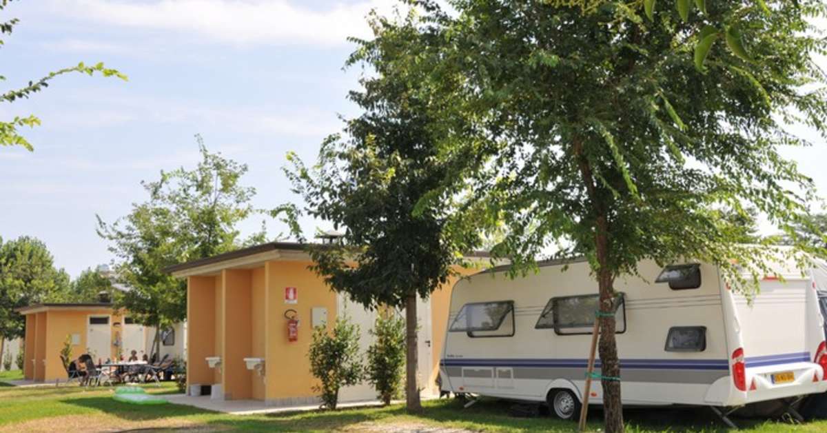 Een foto van de buitenkant van Camping Baia Verde