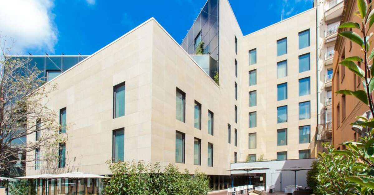 Een foto van de buitenkant van Ocean Drive Barcelona