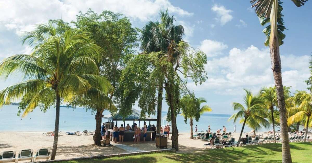 Een foto van het strand bij Riu Negril