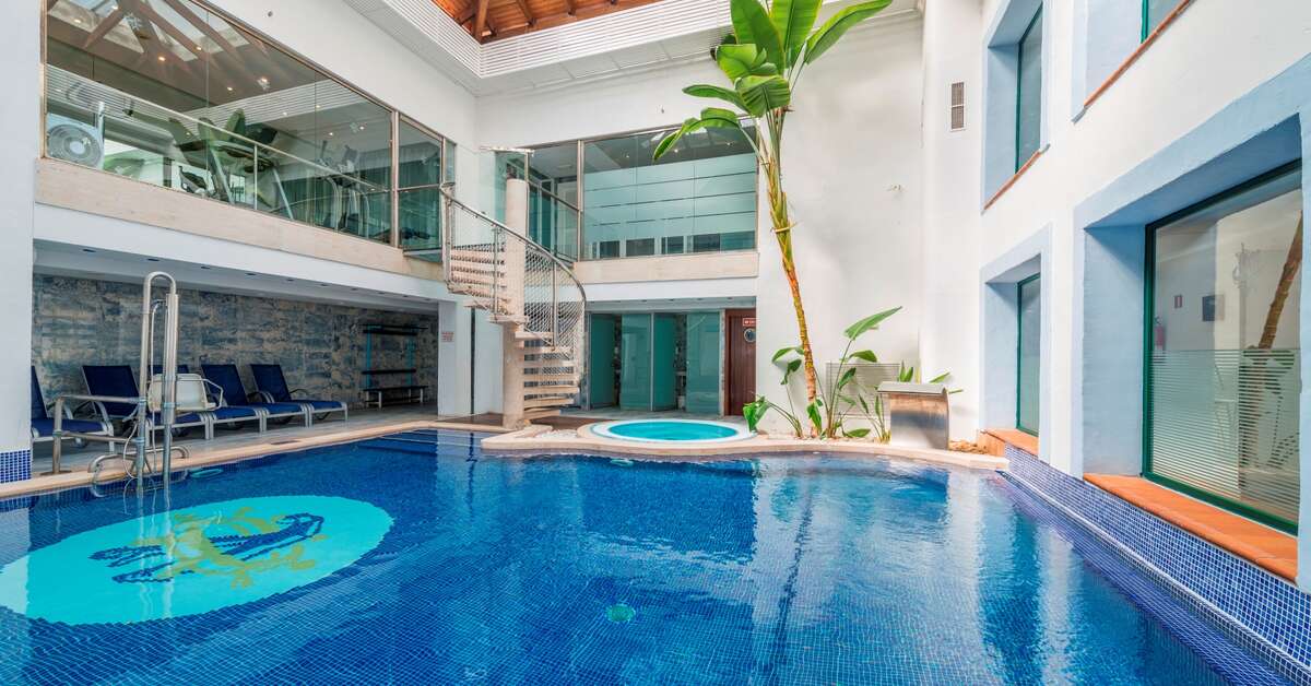 Een foto van het zwembad bij Alcudiamar Marina Residence