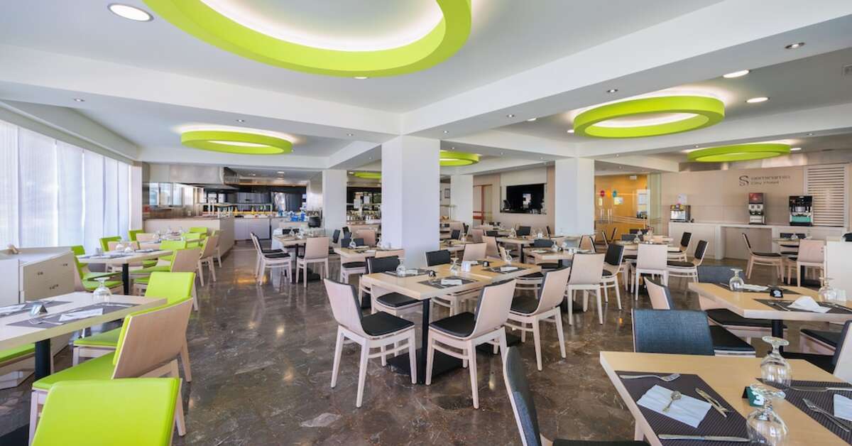 Een foto van de faciliteiten bij Semiramis City Hotel