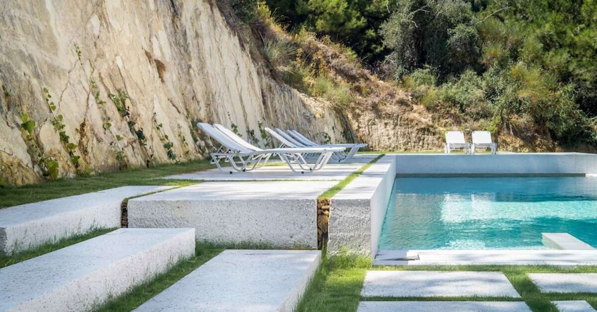 Een foto van het zwembad bij Semeli Boutique Hotel