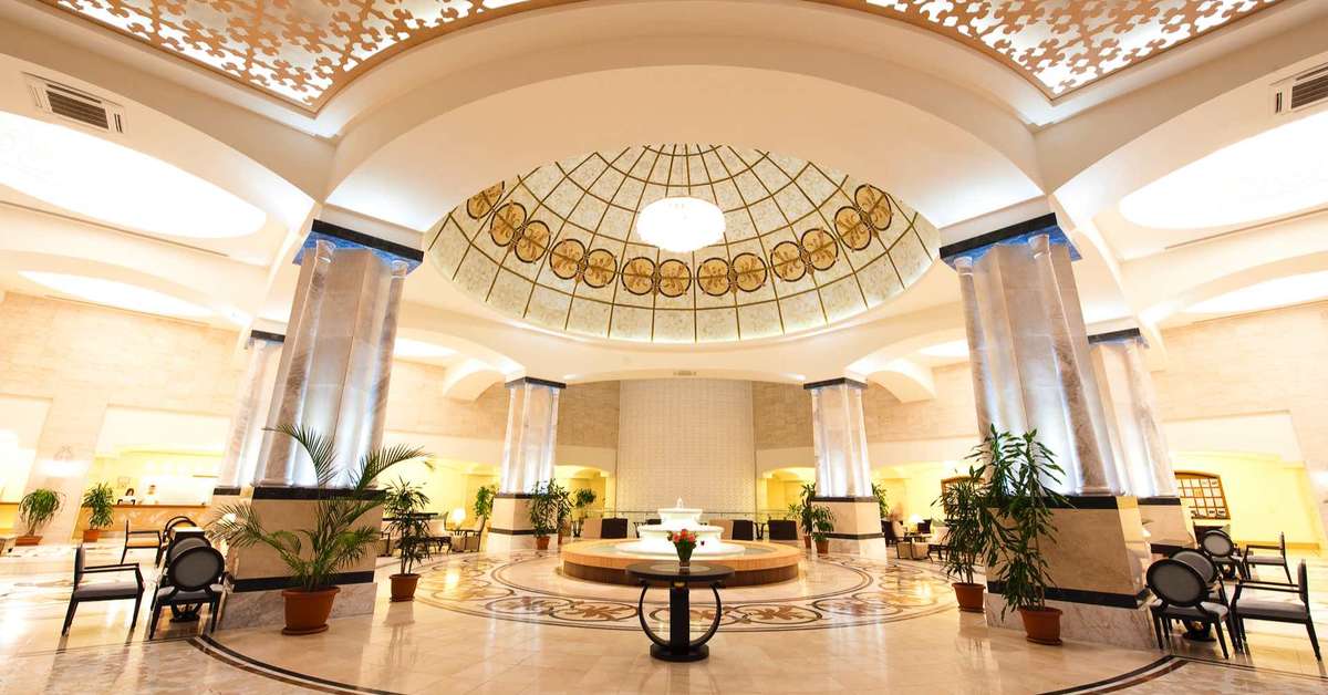 Een foto van het interieur van Hotel Melas Lara