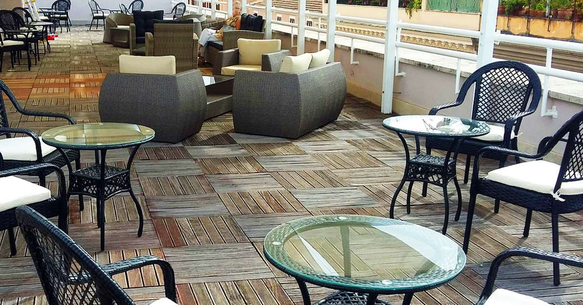 Een foto van het terras bij Dei Borgia Hotel