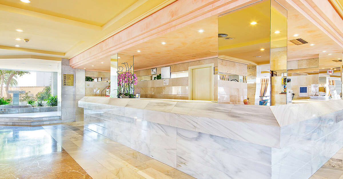 Een foto van het interieur van THB El Cid