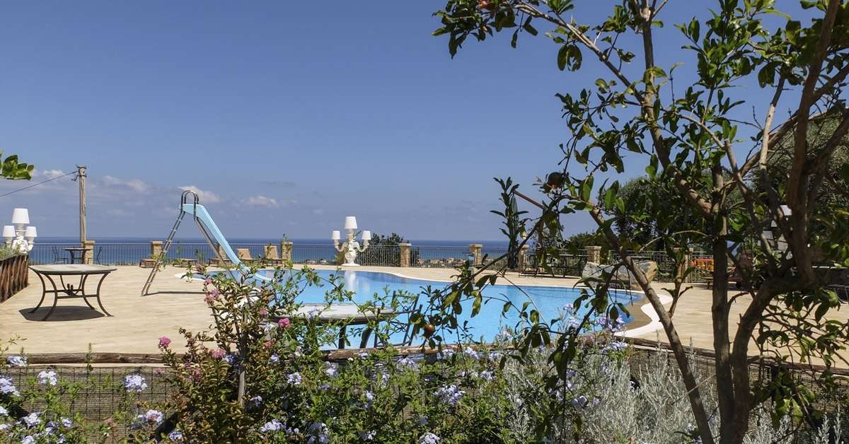 Een foto van het zwembad bij Agriturismo Le Terrazze sul Tirreno