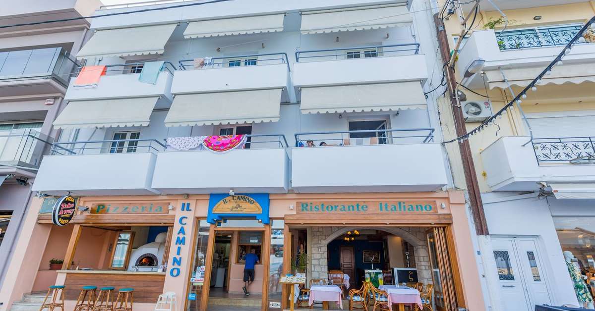 Een foto van de buitenkant van Enplo Appartementen