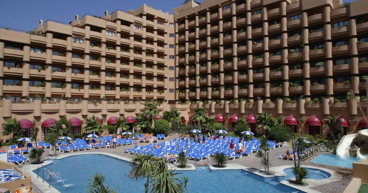 Een foto van het zwembad bij Hotel Ibersol Almunecar Beach & Spa