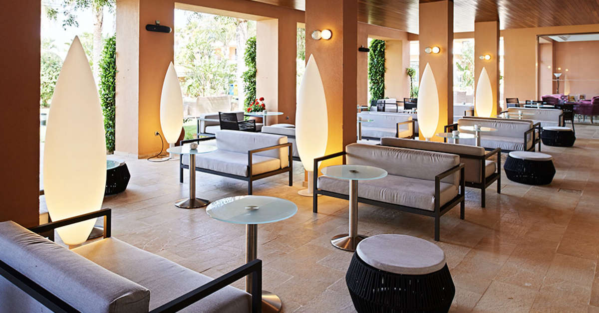 Een foto van het interieur van Hipotels Barrosa Palace & Spa