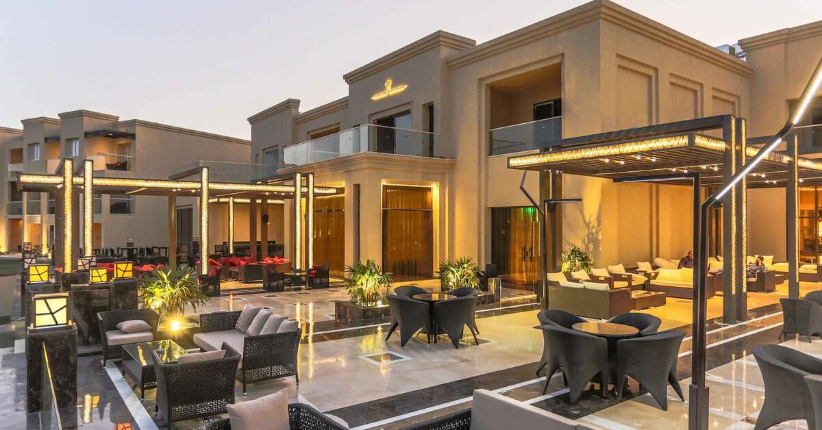 Een foto van het terras bij Rixos Premium Seagate