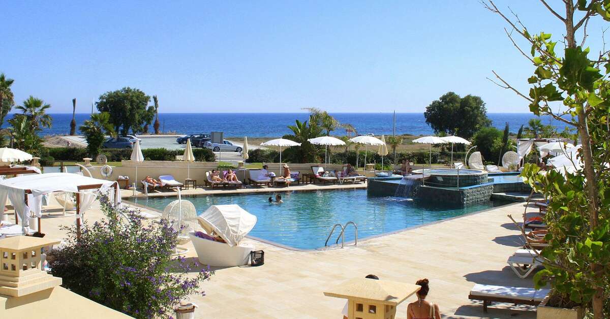 Een foto van het zwembad bij E-Hotel Spa & Resort