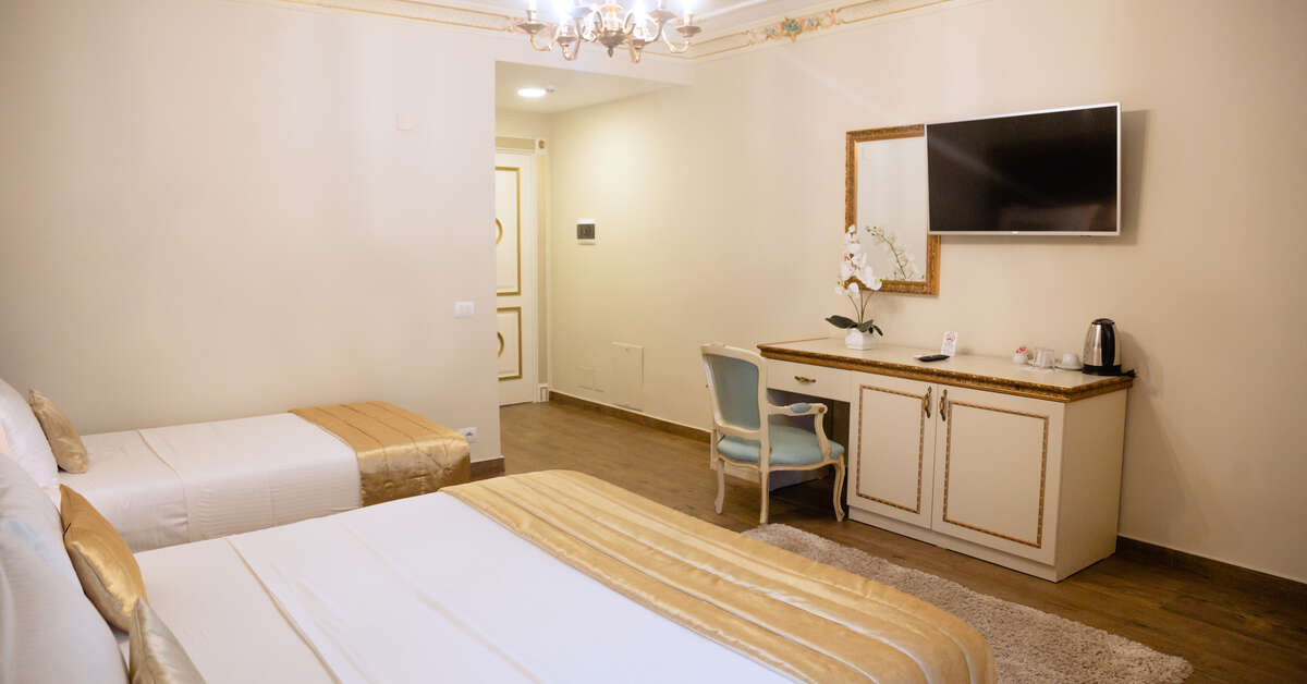 Een foto van Empire Hotel