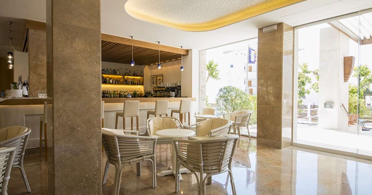 Een foto van de faciliteiten bij Puerto Azul Suite Hotel