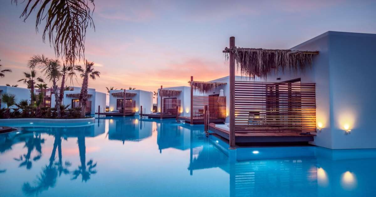 Een foto van het zwembad bij Stella Island Luxury Resort & Spa