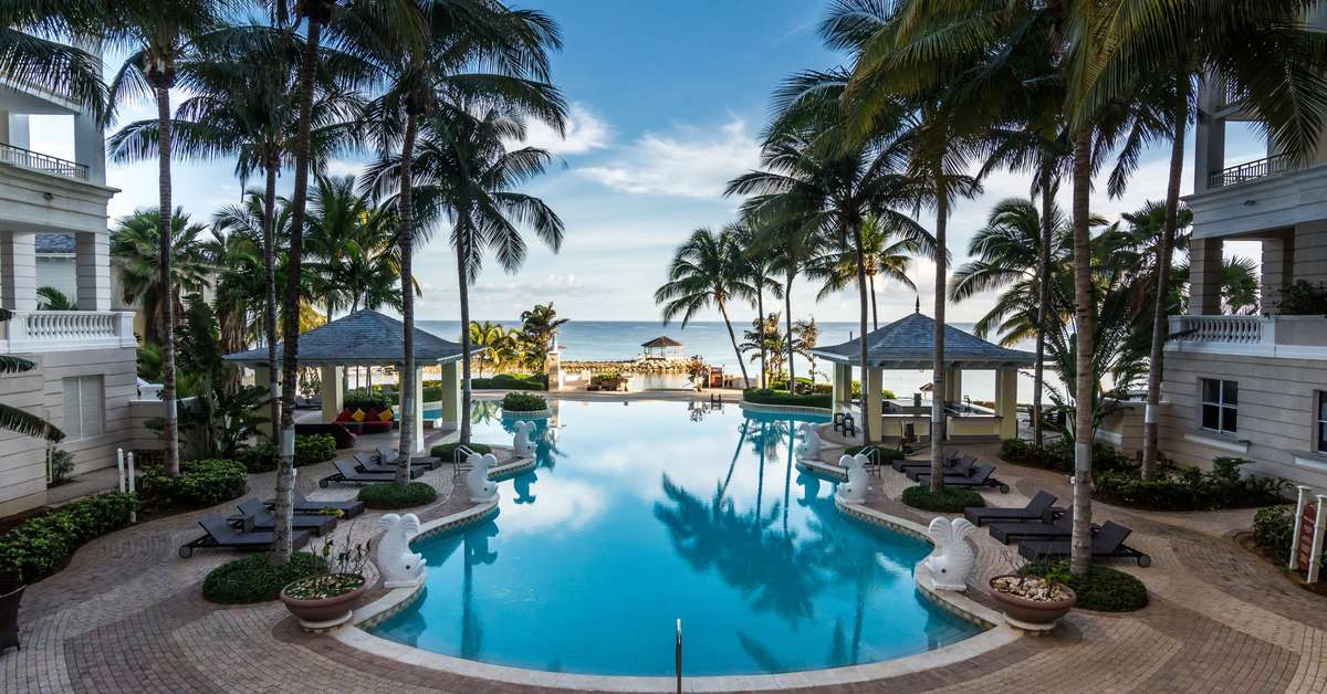 Ein Foto vom Pool im Jewel Grande Montego Bay Resort & Spa
