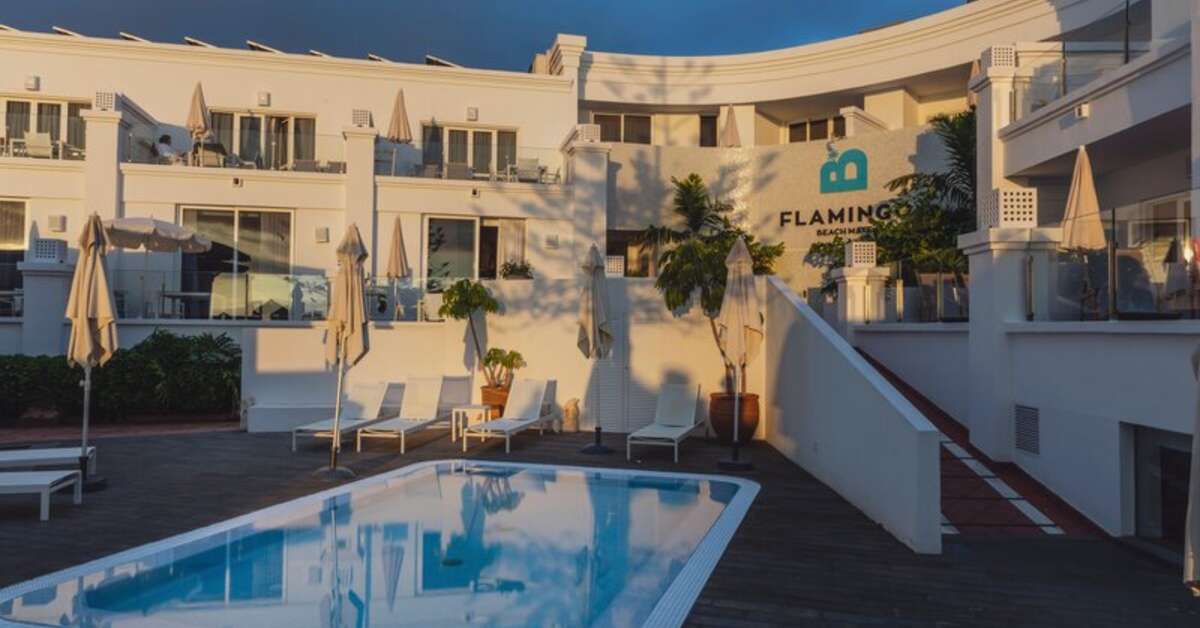 Een foto van het zwembad bij Flamingo Beach Mate