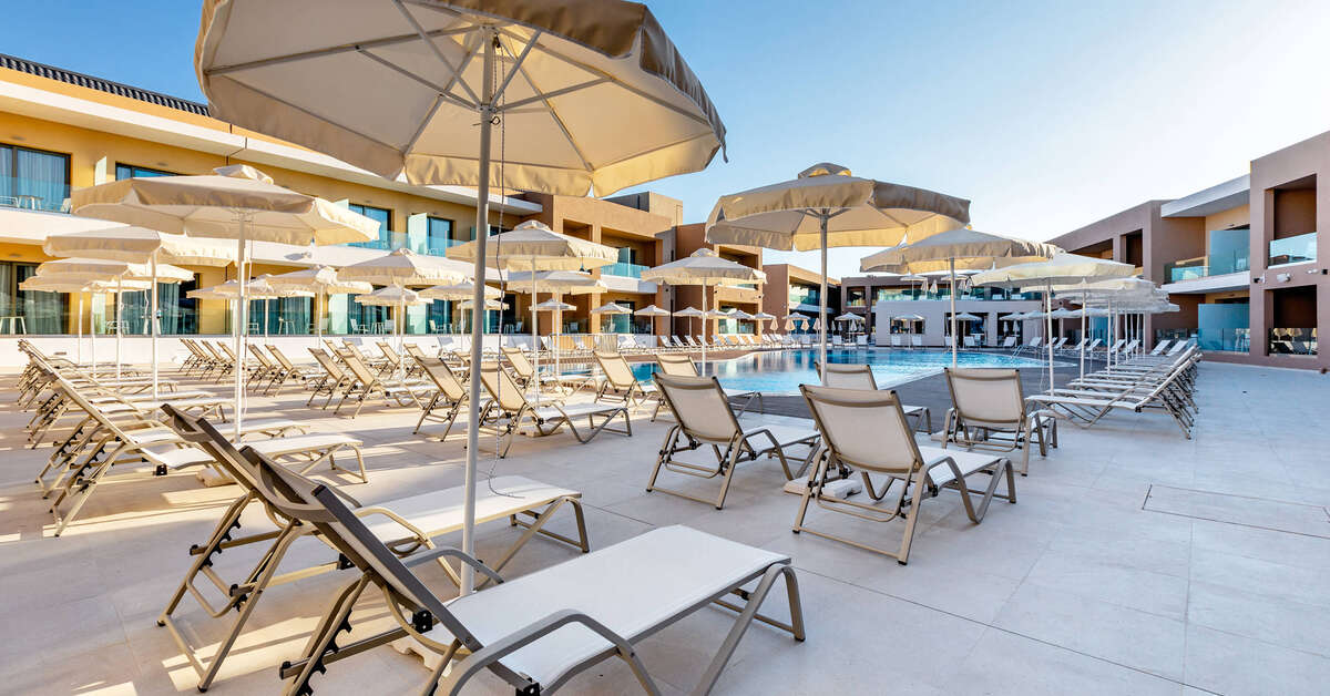 Ein Foto vom Pool im White Olive Elite Hotel