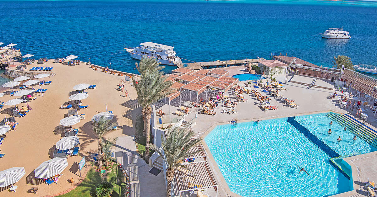 Een foto van het zwembad bij Sunrise Holidays Resort