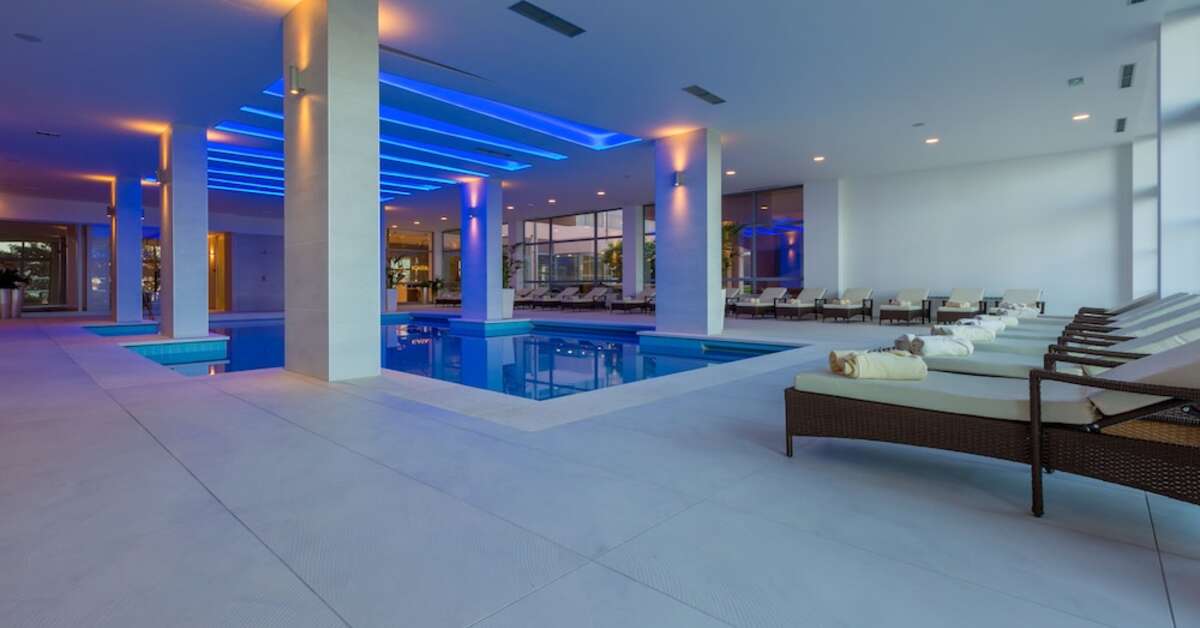 Een foto van het zwembad bij Hotel Katarina