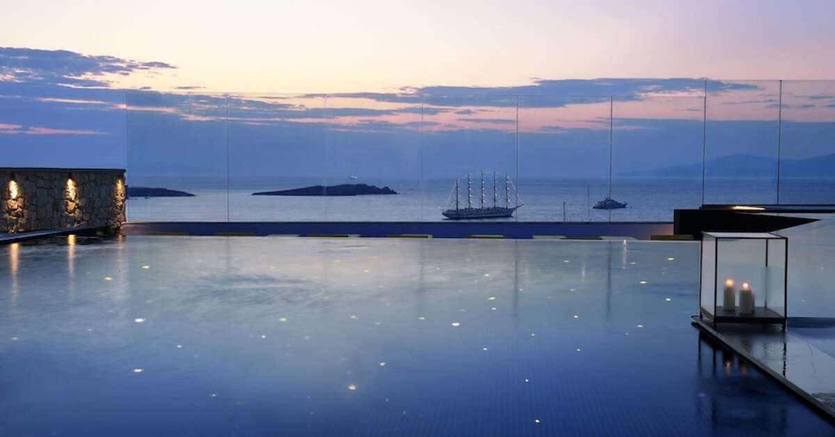 Ein Foto vom Pool im Myconian Korali Relais & Chateaux