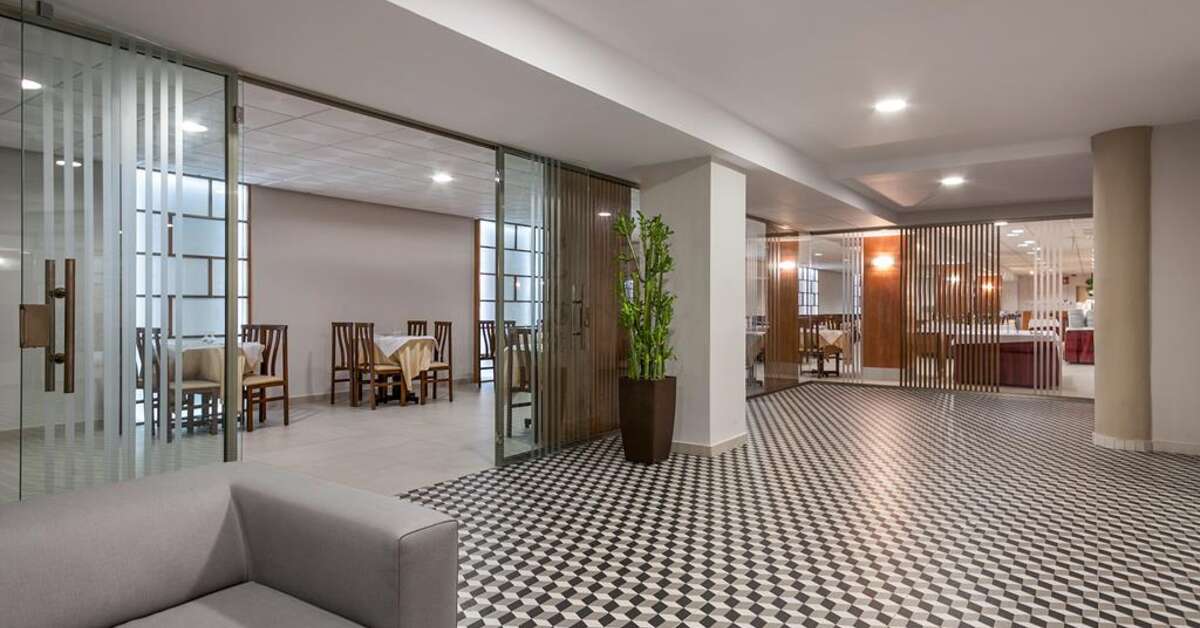 Een foto van het interieur van Best Oasis Park