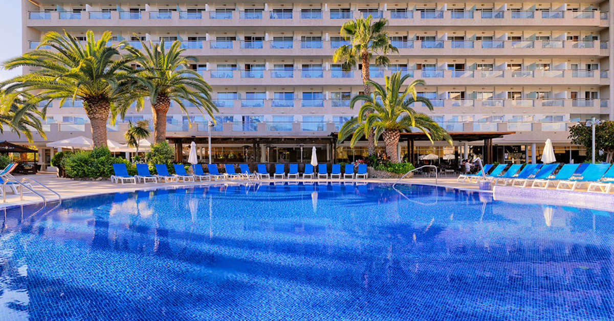 Een foto van het zwembad bij H10 Vintage Salou