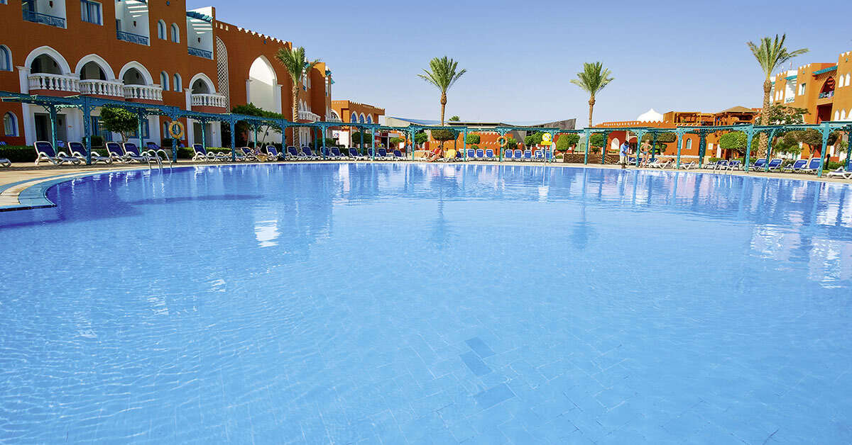Ein Foto vom Pool im Sunrise Garden Beach Resort