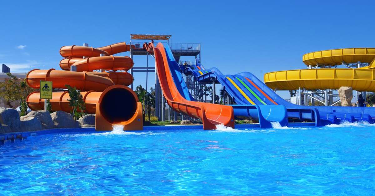 Een foto van het zwembad bij Pickalbatros Royal Moderna Resort