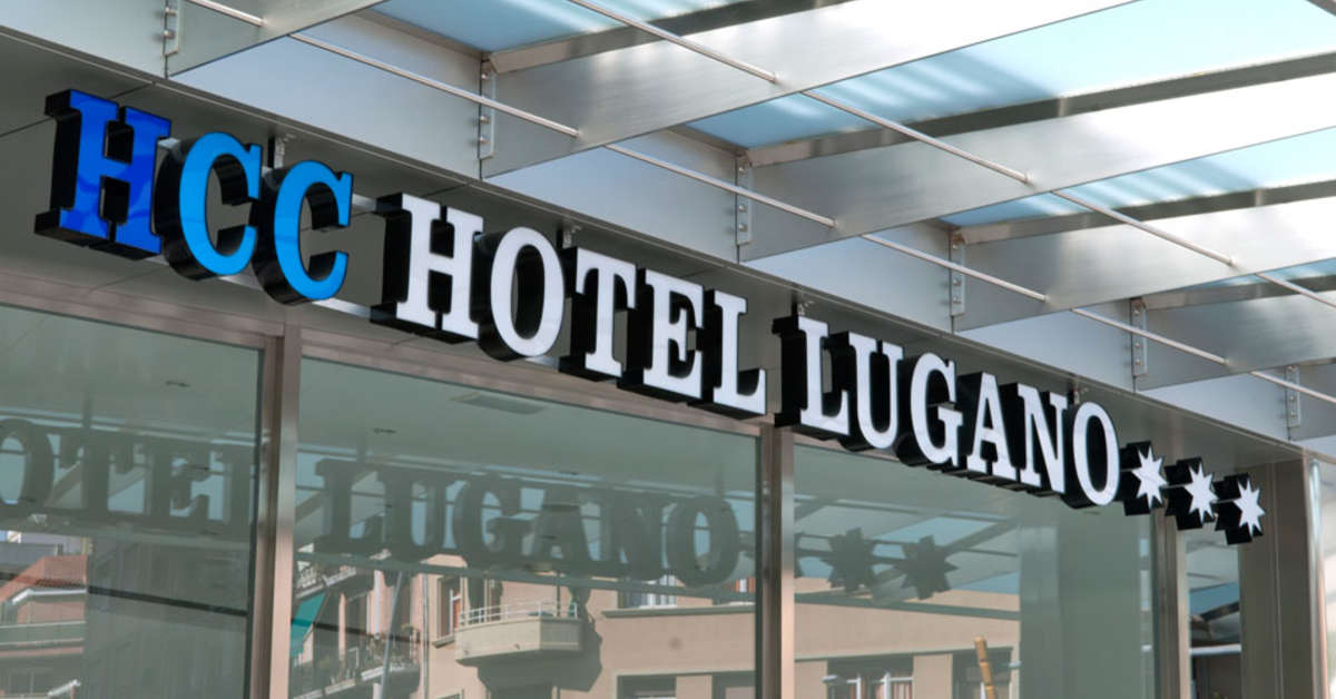 Een foto van de buitenkant van Hotel Lugano Barcelona