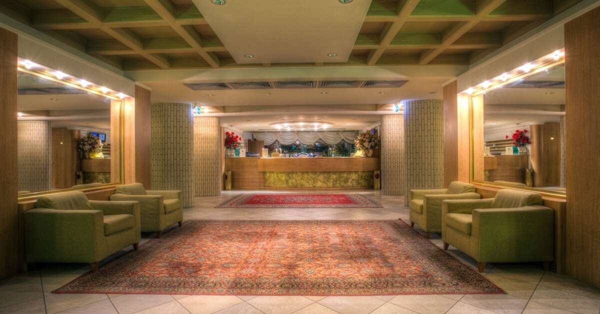 Een foto van het interieur van Club Hotel Dante
