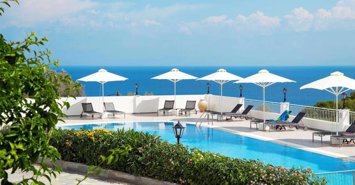 Een foto van het zwembad bij Kalidon Panorama Hotel