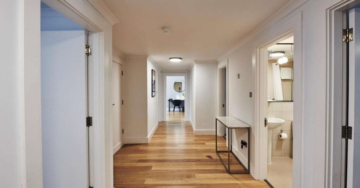 Een foto van Monarch House Kensington