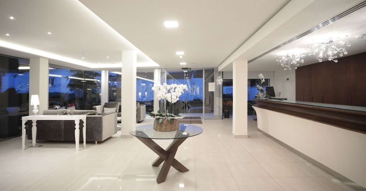 Een foto van het interieur van La Pergola Aparthotel