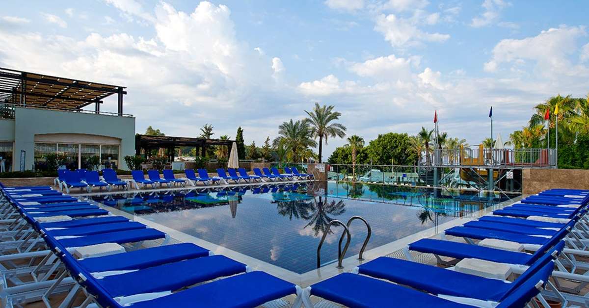 Ein Foto vom Pool im Sealife Buket Beach Hotel	