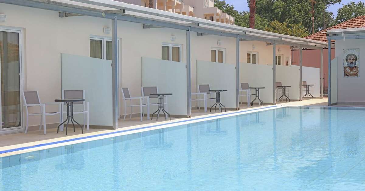 Een foto van het zwembad bij Cavomarina Beach Hotel