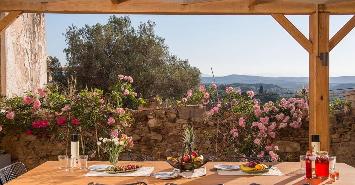 Een foto van het terras bij Lameriana Village Hotel