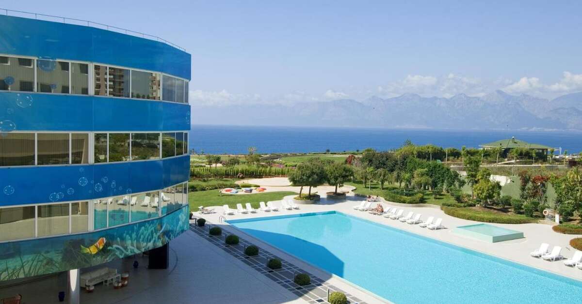 Een foto van het zwembad bij The Marmara Antalya Hotel